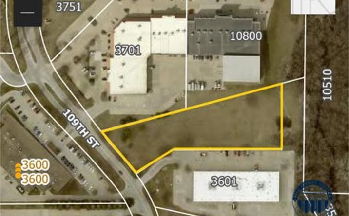 Pictures of Land property located at 3613 109th St, Urbandale, IA 50322 for sales - image #1