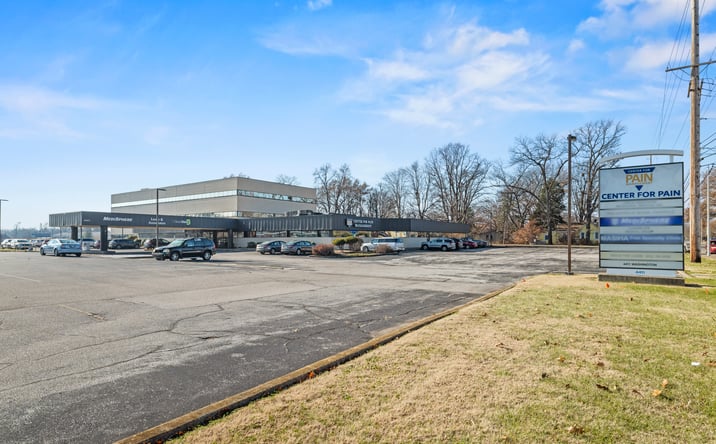 Pictures of Office property located at 4411 Washington Ave, Evansville, IN 47715 for sales - image #1