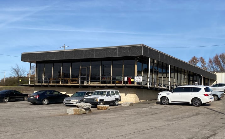 Pictures of Mixed Use, Office property located at 1215 E Broadway St, Morrilton, AR 72110 for sales - image #1