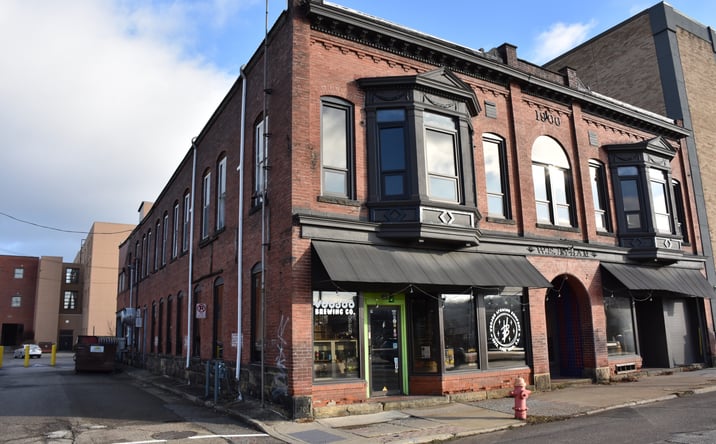 Pictures of Retail property located at 215-217 Arch St, Meadville, PA 16335 for sales - image #1