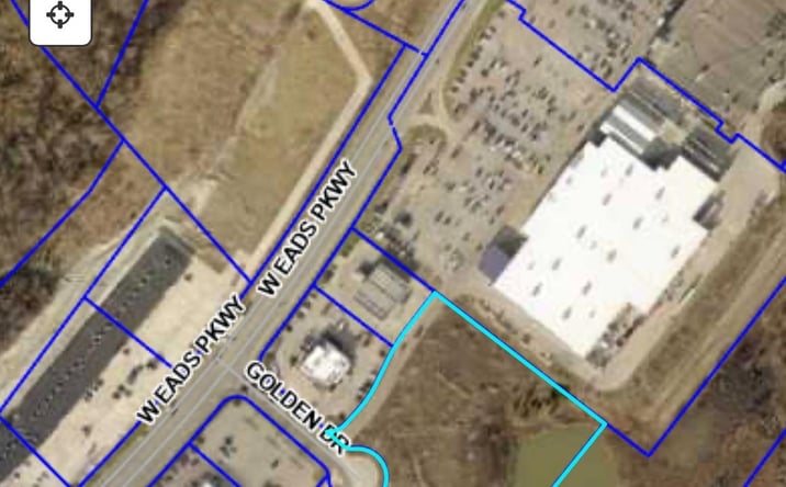 Pictures of Retail, Land property located at 1 Golden Drive Dr, Lawrenceburg, IN 47025 for sales - image #1