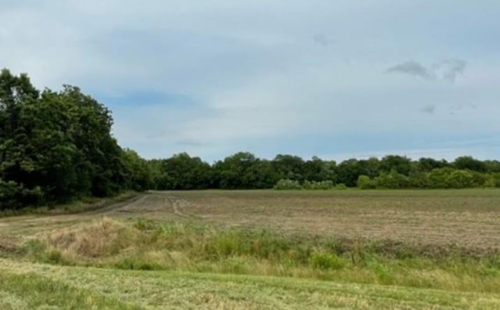 Pictures of Land property located at Robert E Lee Dr, Greenwood, MS 38930 for sales - image #1