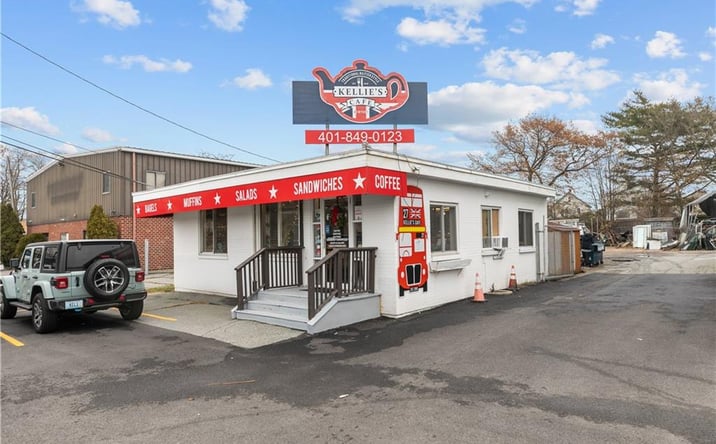 Pictures of Retail property located at 27 JT Connell Highway, Newport, RI 02840 for sales - image #1