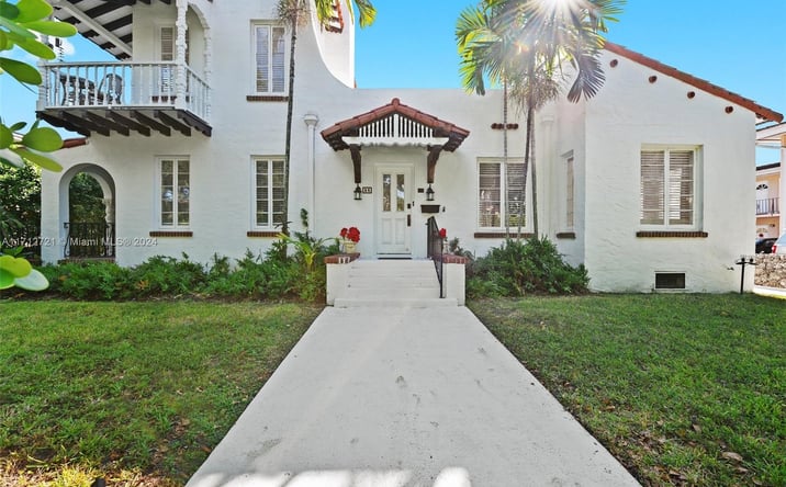 Pictures of Business for Sale property located at 36 Phoenetia Ave, Coral Gables, FL 33134 for sales - image #1