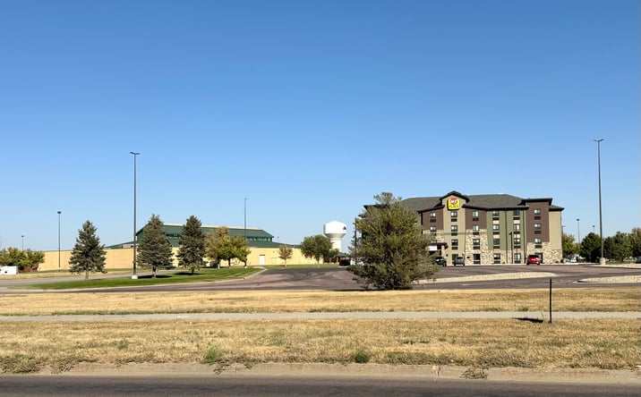 Pictures of Land property located at East Spruce Street, Mitchell, SD 57301 for sales - image #1