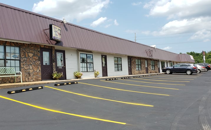 image of property at 3993 W OUTER RD Arnold MO 63010-5105