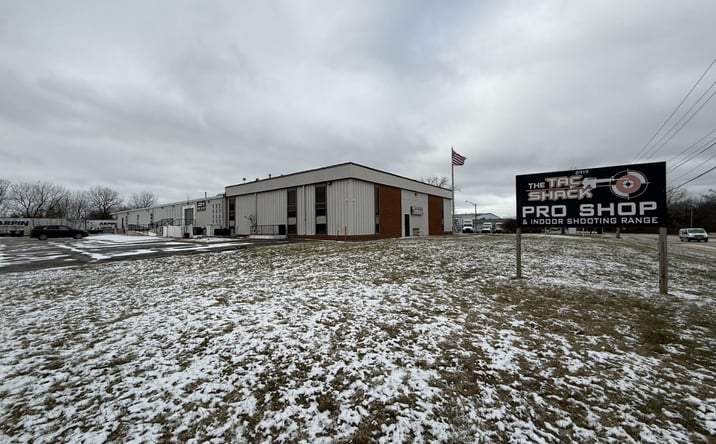 Pictures of Retail, Office, Industrial property located at 8919 N UNIVERSITY Street, Peoria, IL 61615 for sales - image #1