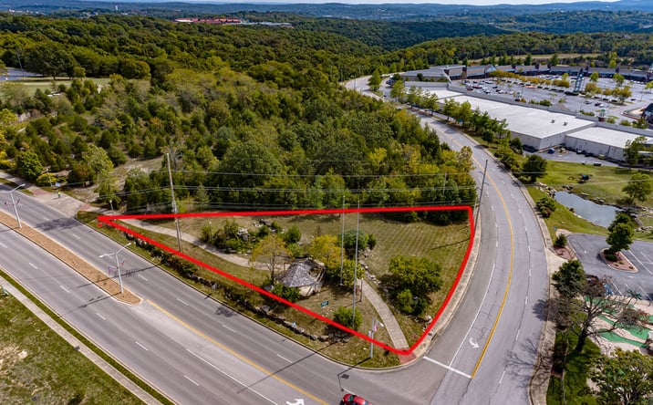 Pictures of Land property located at 4000 Gretna Rd, Branson, MO 65616 for sales - image #1