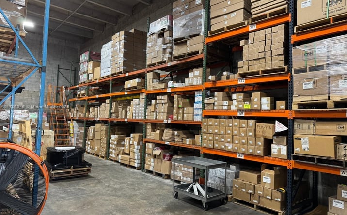 Pictures of Self Storage property located at Logistics Company, Miami, FL 33166 for sales - image #1