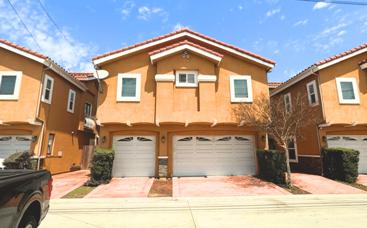Pictures of Multifamily property located at 12712 Menlo Ave, Hawthorne, CA 90250 for sales - image #1