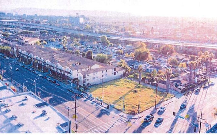 Pictures of Multifamily property located at 500 W Alondra Blvd, Los Angeles, CA 90248 for sales - image #1
