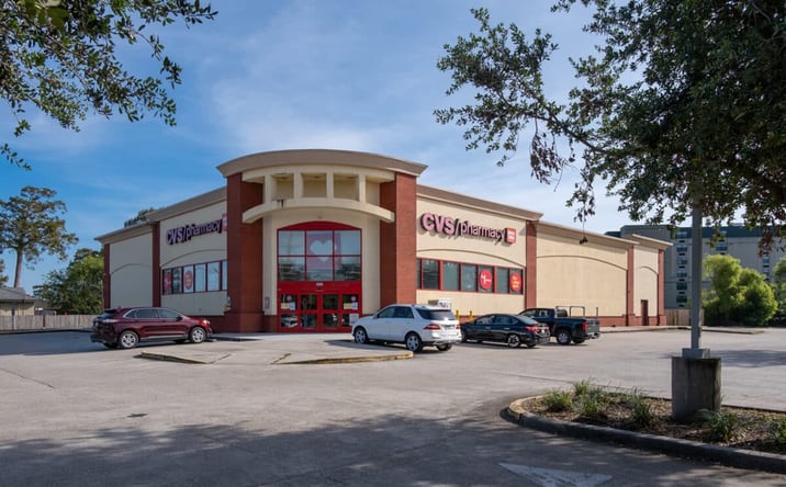 Pictures of Retail property located at 3621 General De Gaulle Dr, New Orleans, LA 70114 for sales - image #1
