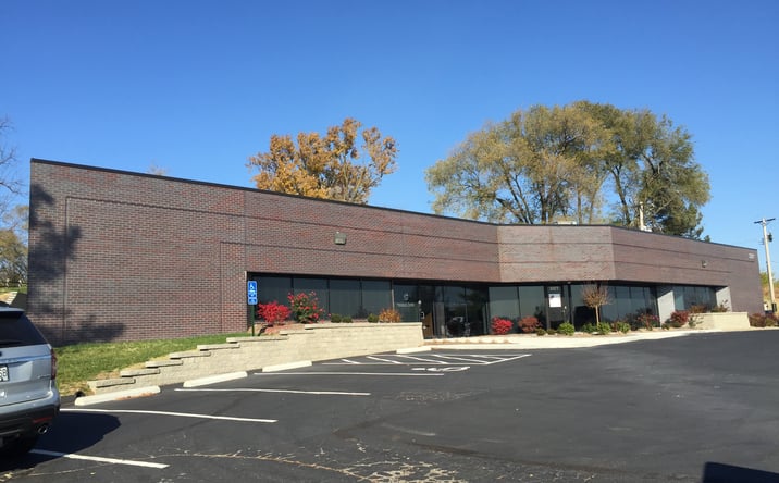 Pictures of Industrial property located at 3377 Hollenberg Dr, Bridgeton, MO 63044 for sales - image #1