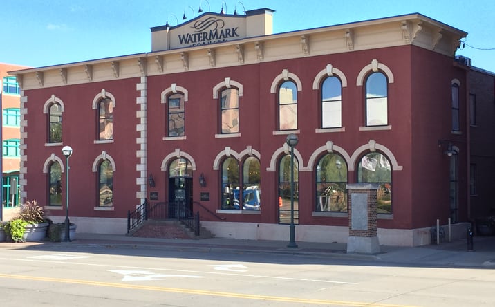 Pictures of Retail property located at 1500 River Dr, Moline, IL 61265 for sales - image #1