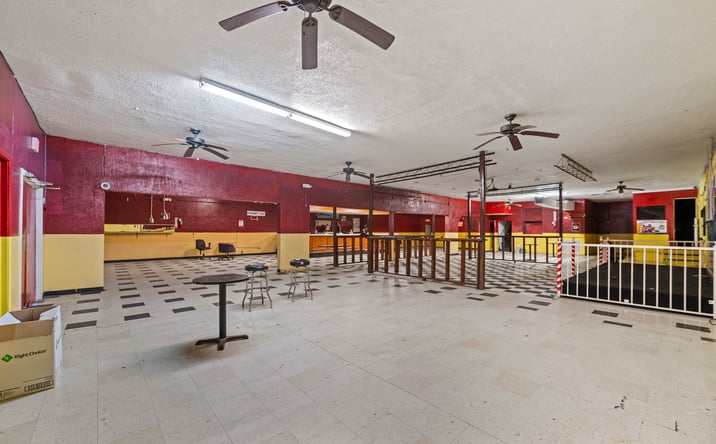 Pictures of Industrial, Mixed Use, Retail property located at 8812 Jensen Dr, Houston, TX 77093 for sales - image #1