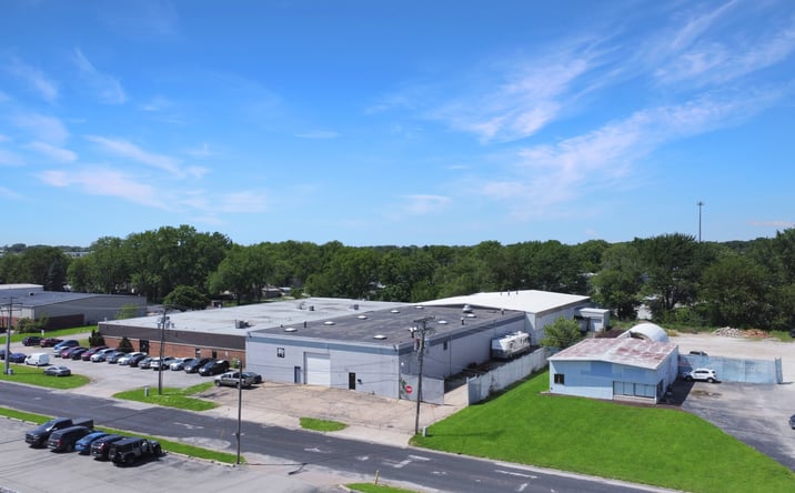 Pictures of Industrial property located at 911 W Detweiller Dr, Peoria, IL 61615 for sales - image #1