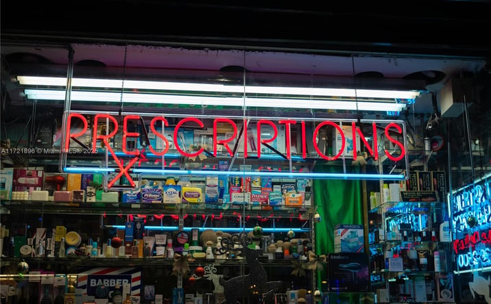 Pictures of Retail property located at Retail Pharmacy with Insurance Contracts, Hollywood, FL 33024 for sales - image #1
