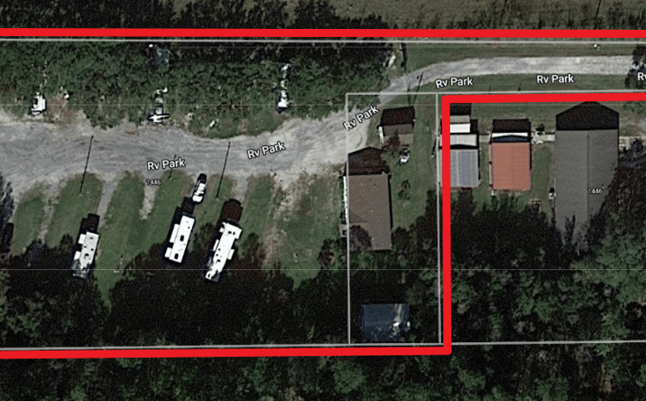 Pictures of Mobile Home Park property located at 1446 9th St, Winnie, TX 77665 for sales - image #1