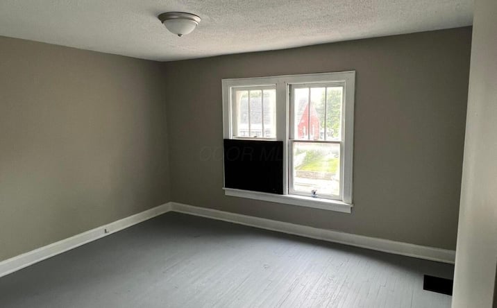 Pictures of Multifamily property located at 1366 E 17th Avenue, Columbus, OH 43211 for sales - image #1