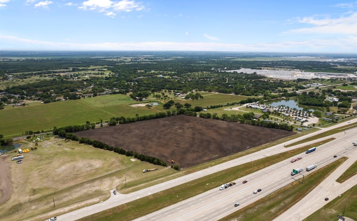Pictures of Land property located at 13.11 Acres N IH 35, Elm Mott, TX 76640 for sales - image #1