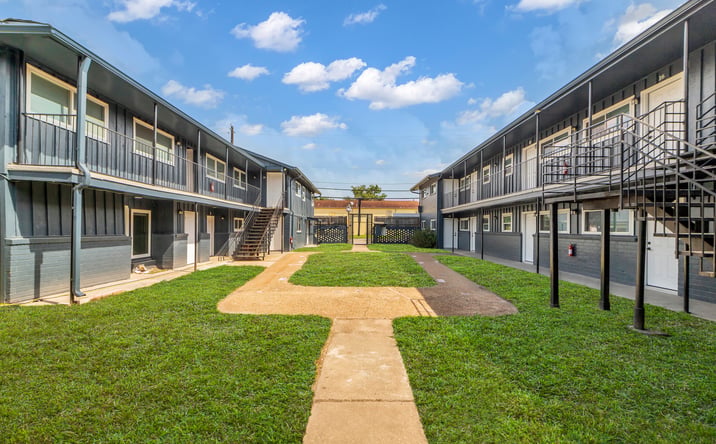 Pictures of Multifamily property located at 4706 Yellowstone Blvd, Houston, TX 77021 for sales - image #1