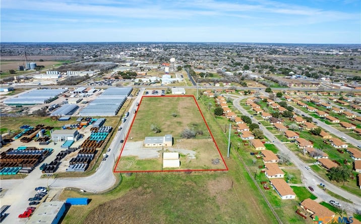 Pictures of Industrial property located at 2403 Industrial, Beeville, TX 78102 for sales - image #1