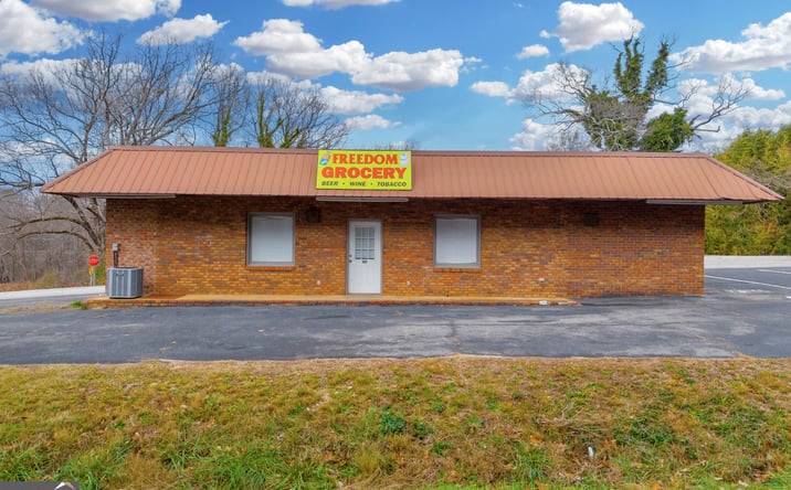 Pictures of Special Purpose property located at 589 Dicks Hill Pkwy., Mt. Airy, GA 30563 for sales - image #1