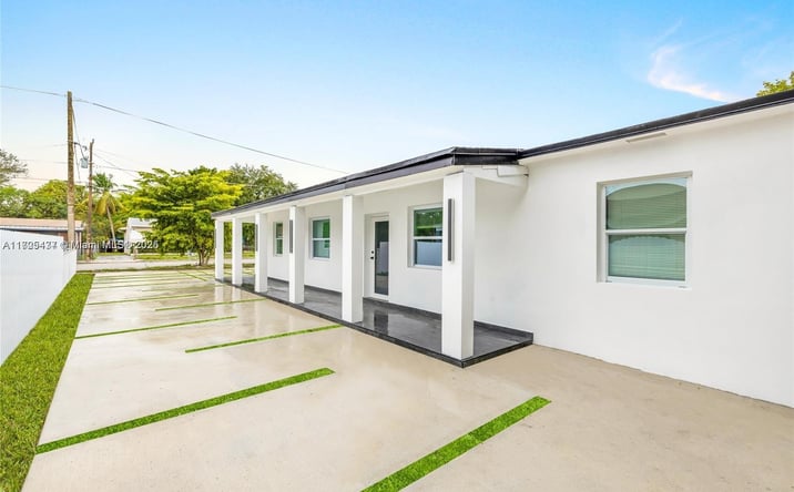 Pictures of Multifamily property located at 5511 NW 5th Ct, Miami, FL 33127 for sales - image #1