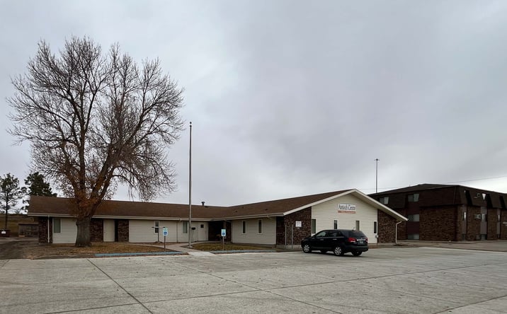Pictures of Retail, Special Purpose property located at 802 Boundary St NW, Mandan, ND 58554 for sales - image #1