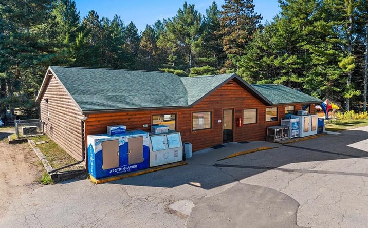 Pictures of Business for Sale, Mixed Use, Retail property located at 15376 County Hwy W, Crivitz, WI 54114 for sales - image #1