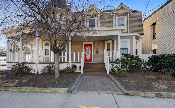 Pictures of Mixed Use, Multifamily, Office, Retail property located at 982 Mineral Spring Avenue, North Providence, RI 02904 for sales - image #1