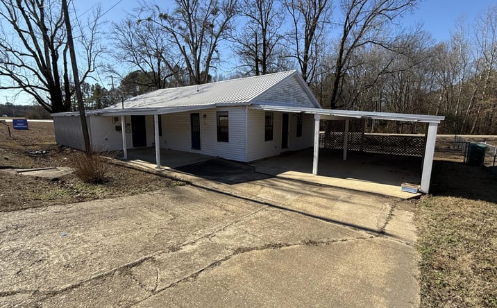 image of property at 711 PULLTIGHT RD Saltillo MS 38866-9179
