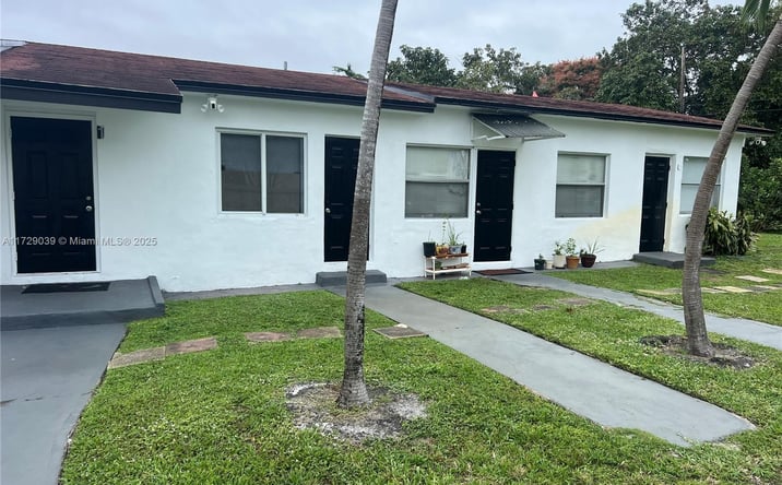 Pictures of Multifamily property located at 511 NW 133rd St, North Miami, FL 33168 for sales - image #1