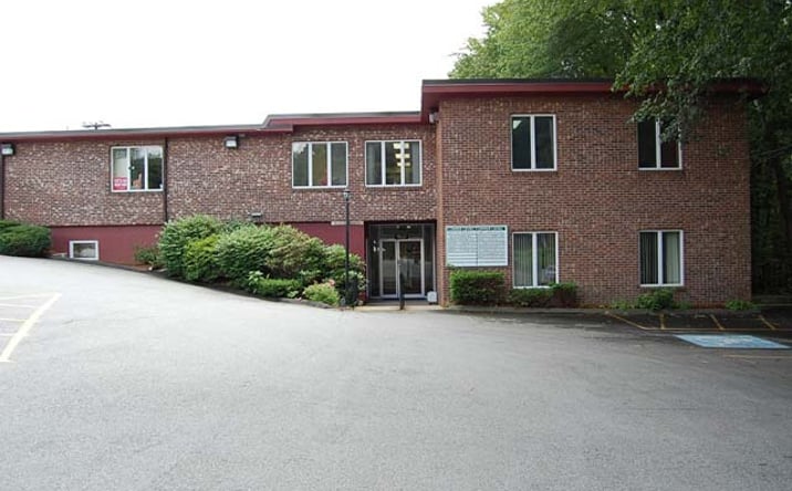 Pictures of Office property located at 470 Toll Gate Rd, Warwick, RI 02886 for sales - image #1