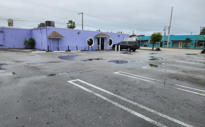 Pictures of Retail property located at 327 & 331 N Dixie Hwy, Lake Worth Beach, FL 33460 for sales - image #1