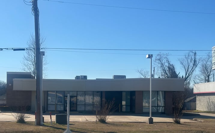 Pictures of Mixed Use, Office, Retail, Special Purpose property located at 1927 N Market St, Shreveport, LA 71107 for sales - image #1