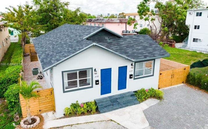 Pictures of Multifamily property located at 2135 SW 4th St, Miami, FL 33135 for sales - image #1