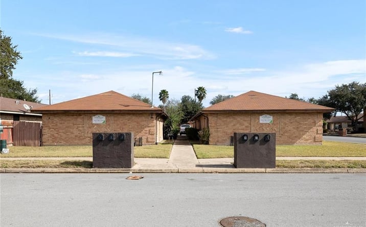 Pictures of Multifamily property located at 2800 N 30th Street, McAllen, TX 78501 for sales - image #1