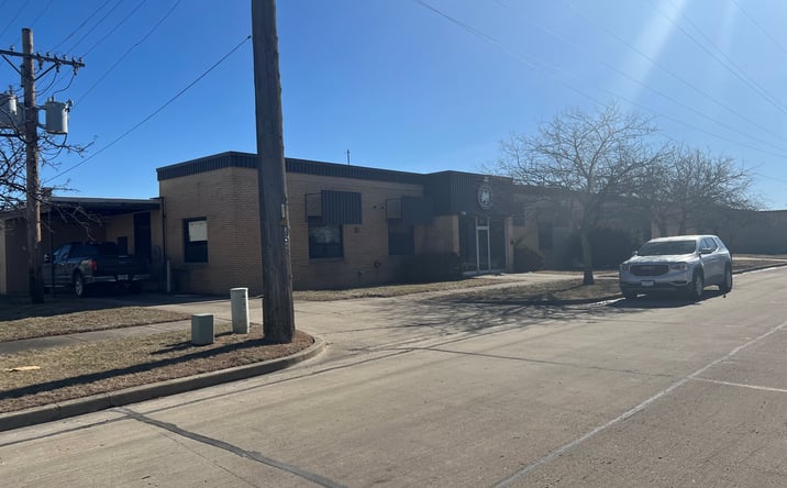 Pictures of Industrial property located at 1017 Bahls St, Danville, IL 61832 for sales - image #1