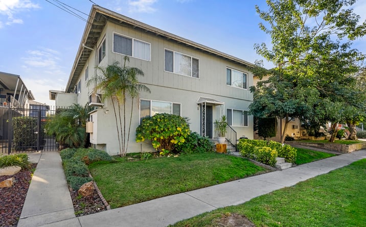 Pictures of Multifamily property located at 13520 Rye St, Los Angeles, CA 91423 for sales - image #1