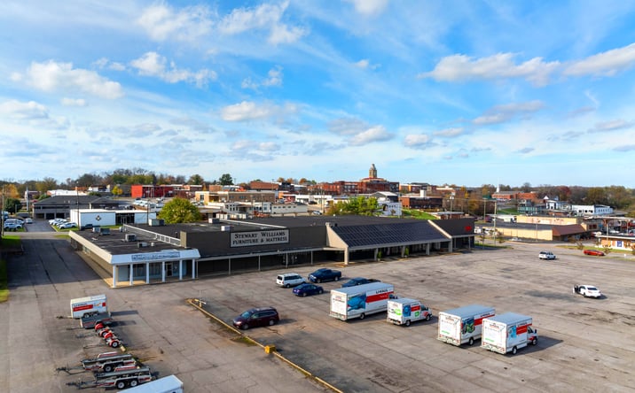 Pictures of Retail property located at 801 Memorial Blvd, Springfield, TN 37172 for sales - image #1