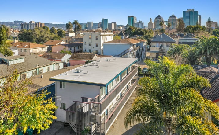 Pictures of Multifamily property located at 1108 Chestnut St, Oakland, CA 94607 for sales - image #1