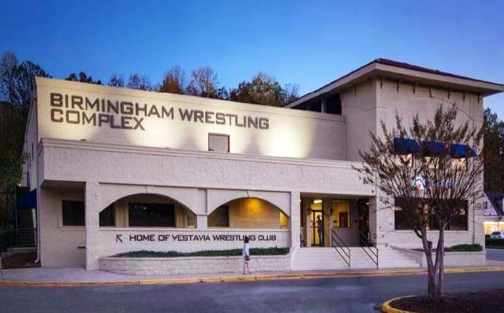 Pictures of Mixed Use, Office, Retail, Special Purpose property located at 100 Old Town Rd, Vestavia Hills, AL 35216 for sales - image #1