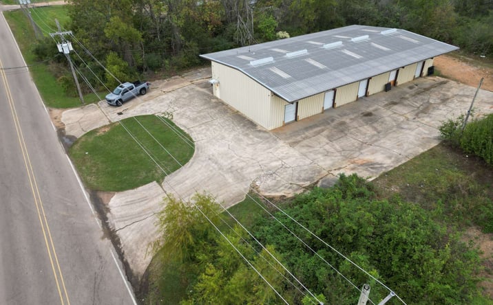 Pictures of Industrial property located at 5270 Greenway Dr, Jackson, MS 39204 for sales - image #1