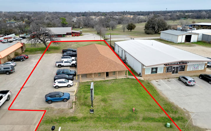Pictures of Office property located at 311 E Highway 199, Springtown, TX 76082 for sales - image #1