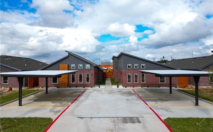 Pictures of Multifamily property located at 901 W 8th Street, Mission, TX 78572 for sales - image #1