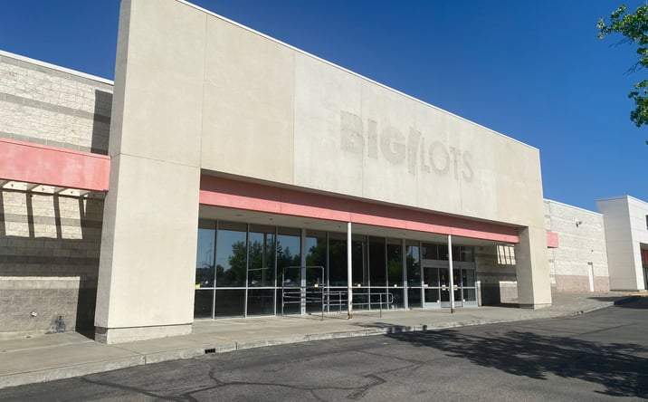 Pictures of Retail property located at 1340 Hilltop Dr, Redding, CA 96003 for sales - image #1