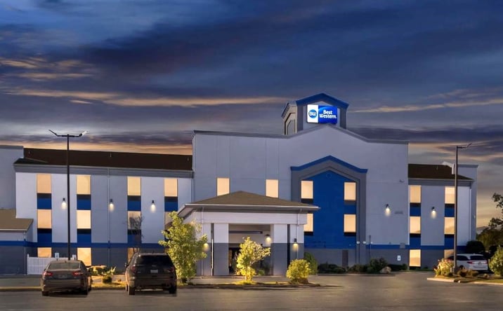 Pictures of Hospitality property located at 1525 N Milt Phillips Ave, Seminole, OK 74868 for sales - image #1