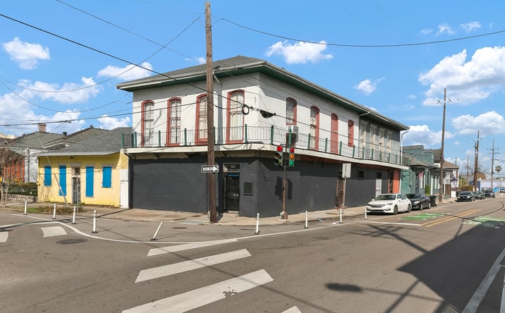 Pictures of Mixed Use property located at 2529 Dauphine St, New Orleans, LA 70117 for sales - image #1