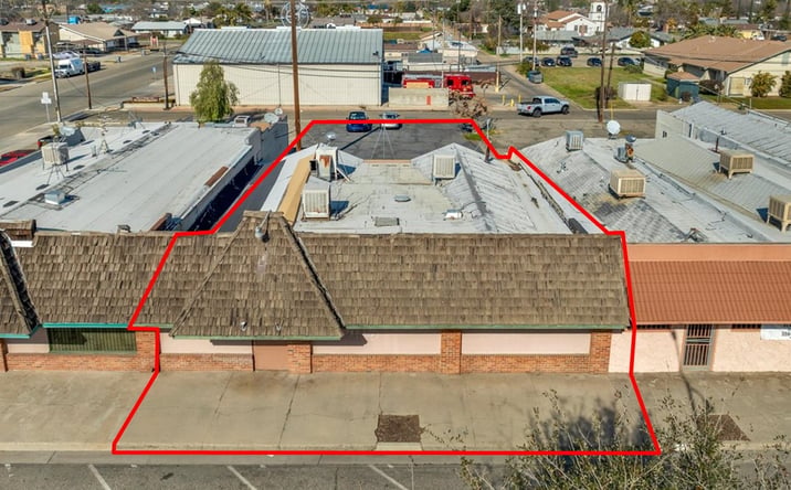 Pictures of Retail property located at 636 Park Blvd, Orange Cove, CA 93646 for sales - image #1